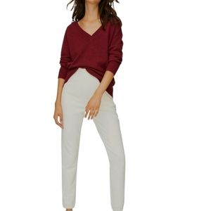 CUPCAKES and Cashmere Relaxed V-Neck Knit Top Size Medium In Burgundy